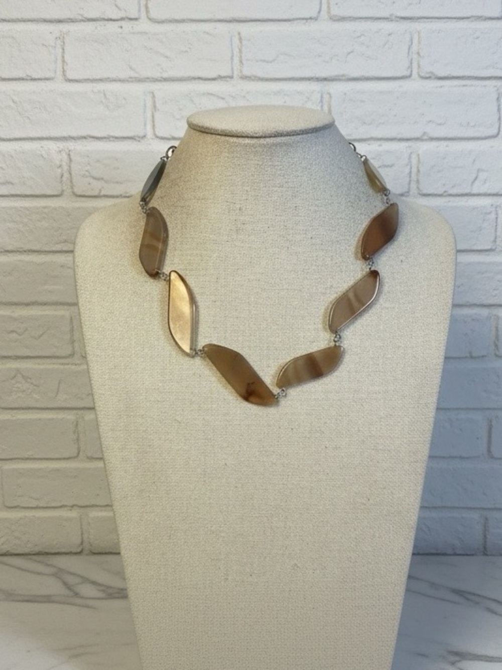 Signed Vintage Asymmetrical Agate Gemstone Necklace - Picture 2 of 5